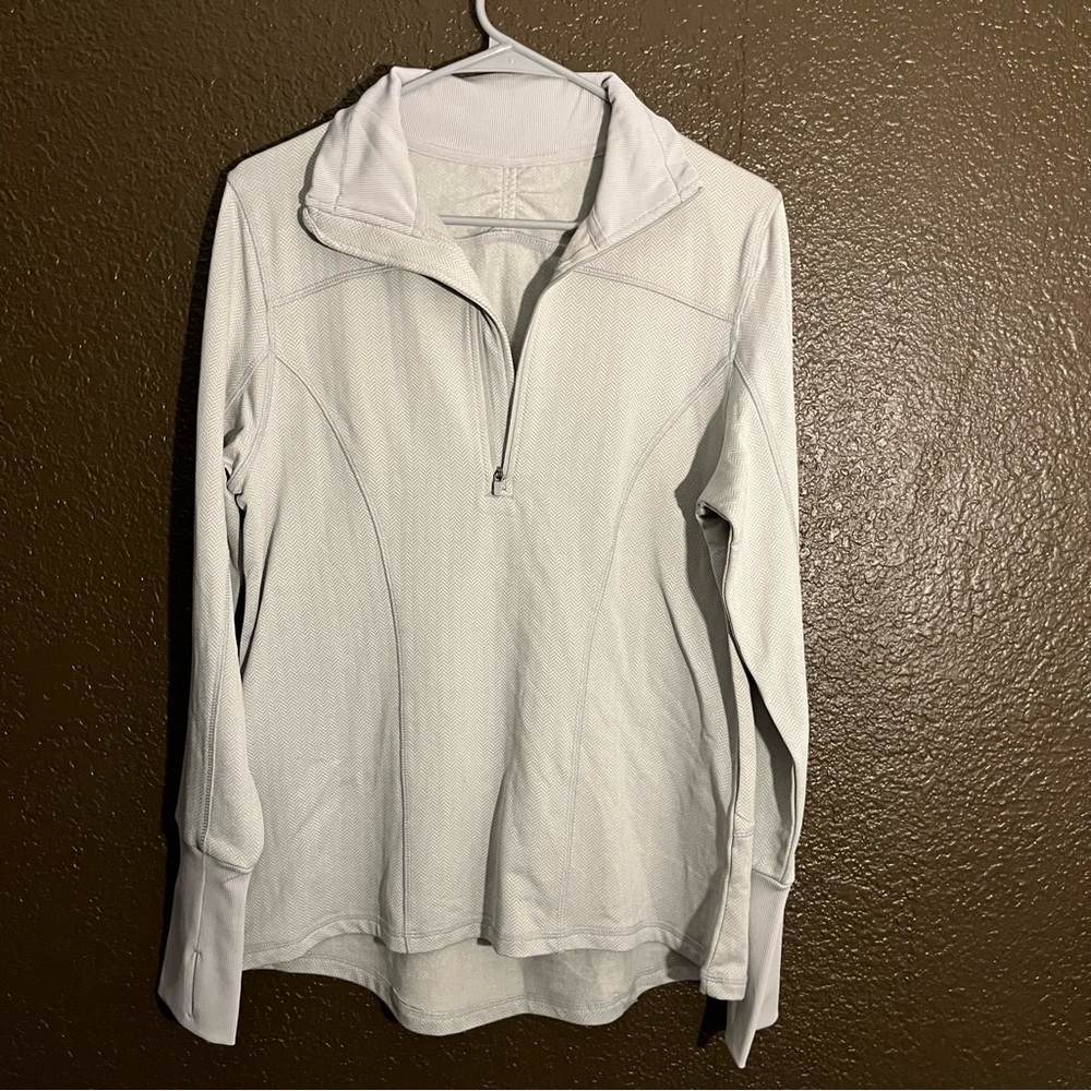 Gray Long Sleeve Athletic Shirt with Collar & Thumb Holes, Size Medium